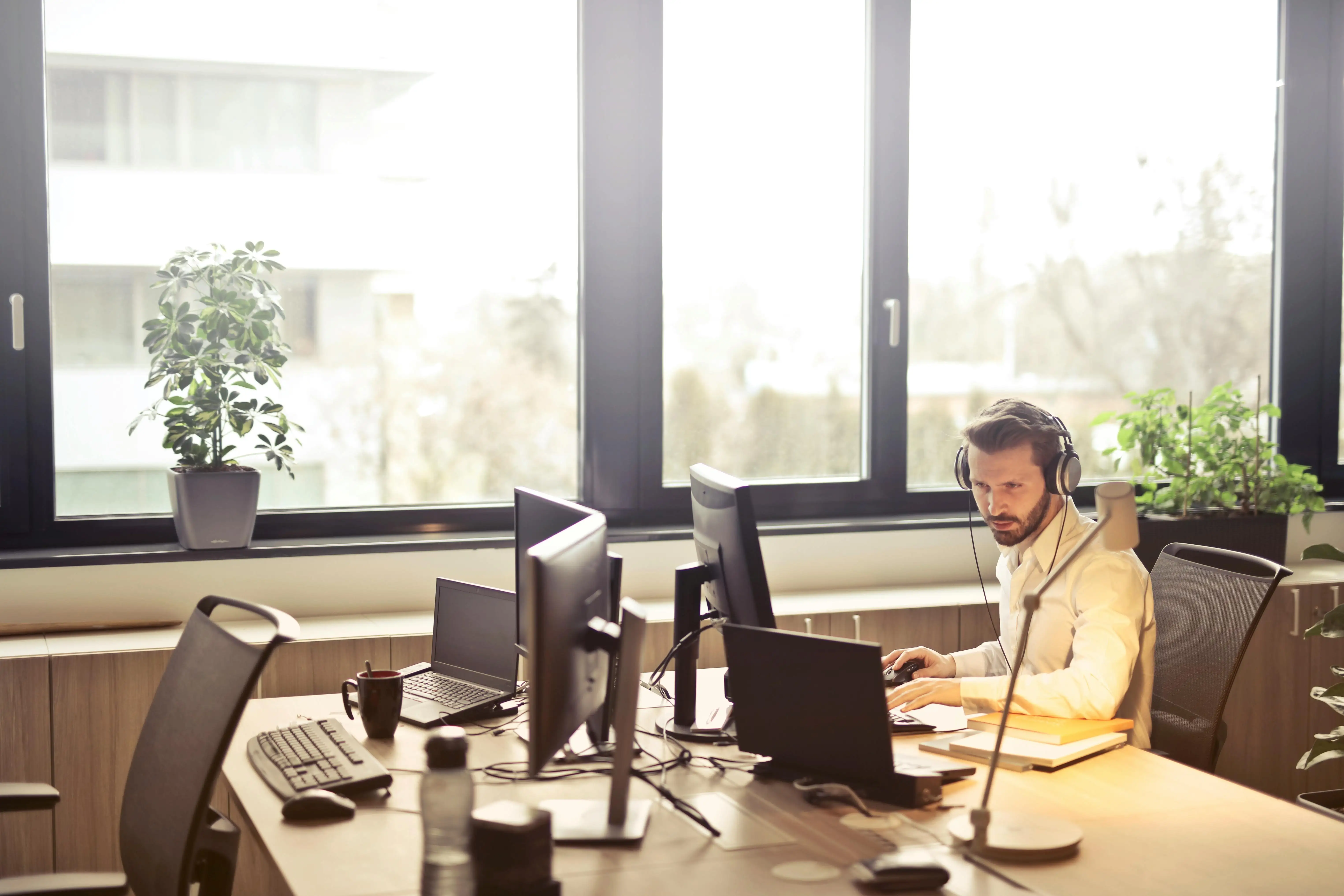 Leo Solution team al lavoro nel nostro ufficio - Consulenza lead generation e appointment setting